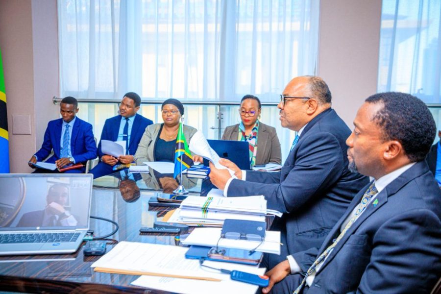 17651348565902232556336327188531