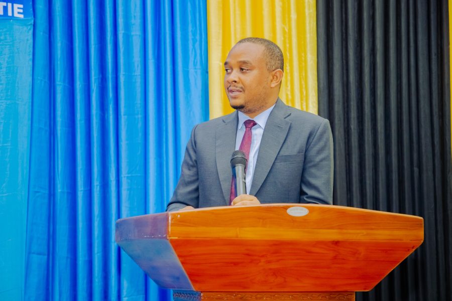 1005628625