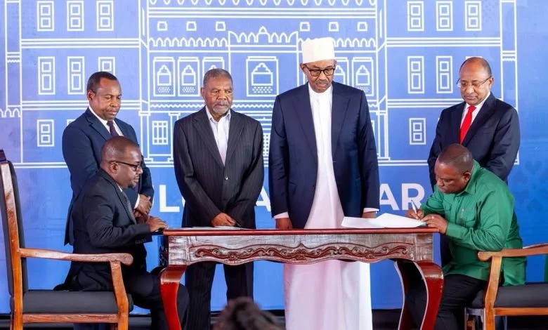 Rais-wa-Zanzibar-na-Mwenyekiti-wa-Baraza-la-Mapinduzi-Mhe.-Dkt.-Hussein-Ali-Mwinyi-pamoja-na-Mwe-780×470-1